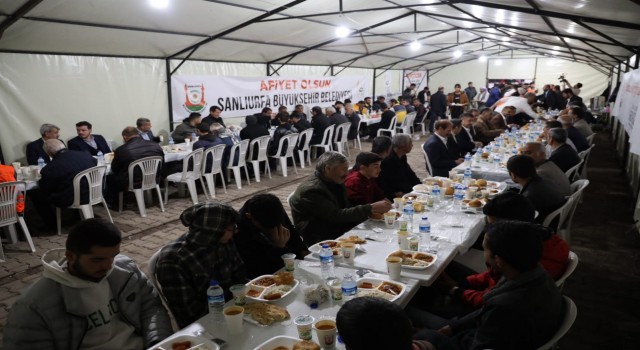 Beyazgül, Hilvanda vatandaşlarla iftar yaptı