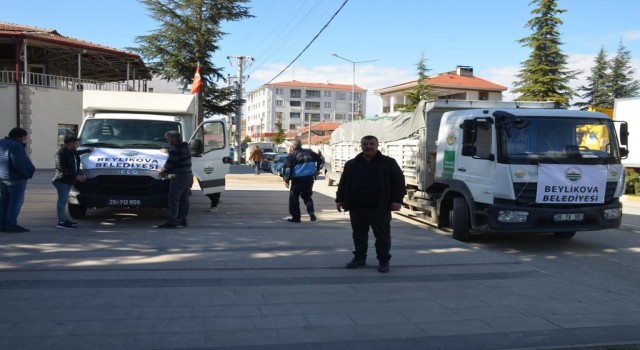 Beylikova Belediyesinden deprem bölgesine Ramazan kolisi ve bayramlık kıyafet