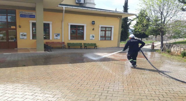 Bilecik belediyesi tarafından temizlik çalışmaları yapıldı