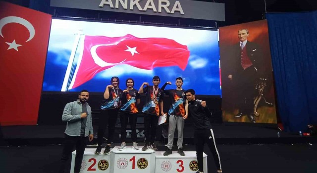 Bilek güreşinde Tufanbeylinin gururu oldu