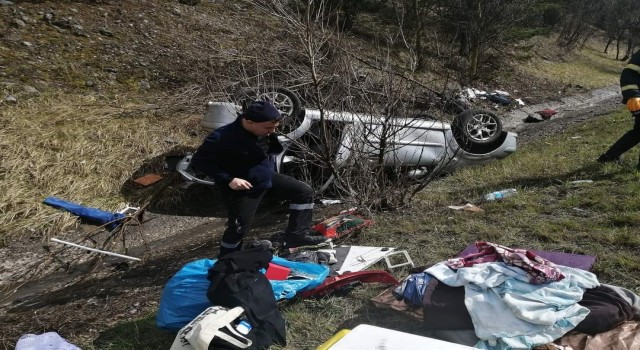 Bolu TEMde otomobil takla attı: 1 yaralı