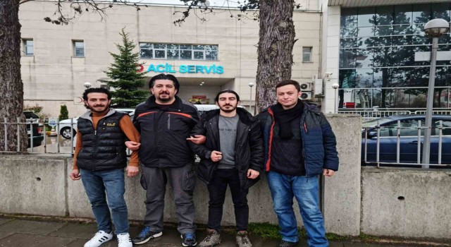 Boluda Türkiye Cumhuriyeti Devletine Hakaretten 4 Sol Parti üyesi gözaltına alındı