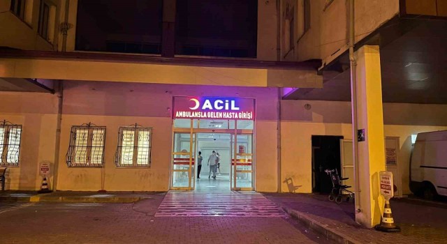 Boşanma aşamasındaki adam eşinin sevgilisini öldürdü
