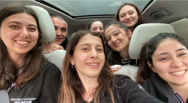 BTÜlü Gençler TOGGu Beğendiler