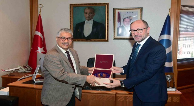Budi Luhur Üniversitesinden Anadolu Üniversitesine ziyaret