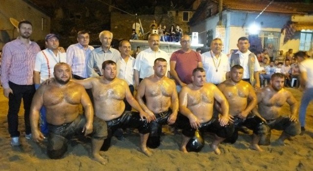 Burhaniyede Sübeylidere Yağlı Güreşleri 15 Nisanda yapılacak