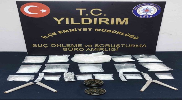 Bursa polisi 34 suç kaydı bulunan zanlıyı 530 gram uyuşturu ile yakaladı