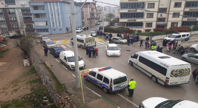 Bursada feci kaza: Servisin çarptığı küçük kız hayatını kaybetti