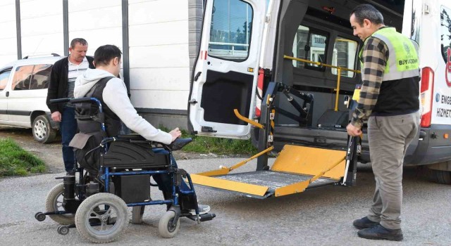 Büyükşehirden Ücretsiz Asansörlü Araç hizmeti