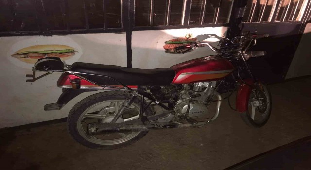 Çalınan motosikletini bir aydır arıyordu, sanayide terk edilmiş bulundu