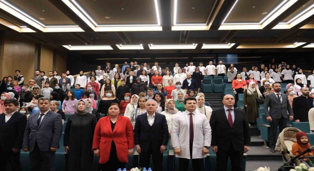 Çam ve Sakura Şehir Hastanesinde 23 Nisan coşkusu
