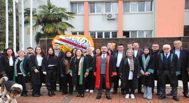 Çaycumada avukatlar günü kutlandı