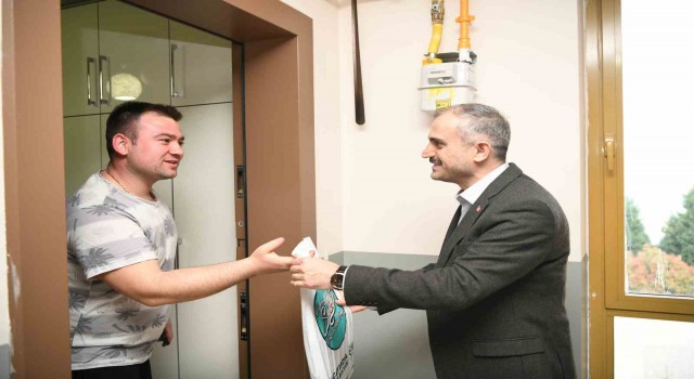 Çayırovada her eve bayram çikolatası