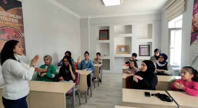 Çekerekte işaret dili kursuna ilgi her geçen gün artıyor