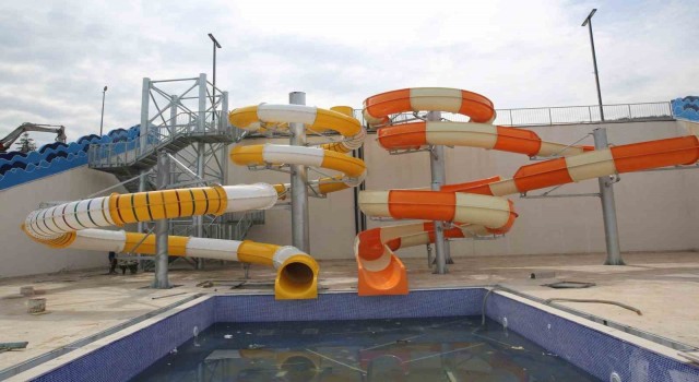 Çift kaydıraklı aqua park yaza hazırlanıyor