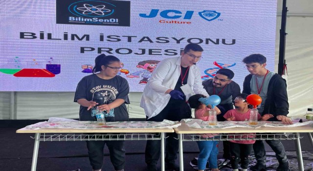 Çocuklar bilim ile deprem travmasını atlatıyor