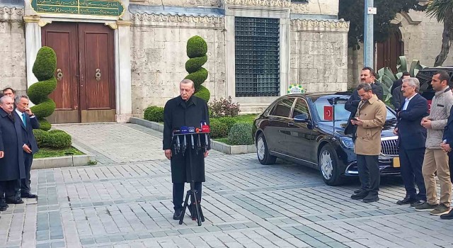 Cumhurbaşkanı Erdoğan bayram namazını Ayasofyada kıldı