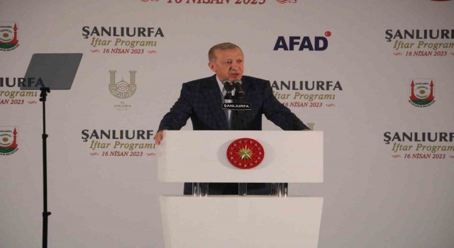 Erdoğan: “Namlusu Türkiye'ye dönük teröristlerin olduğu her yer bekamıza yönelik tehdit kaynağıdır”