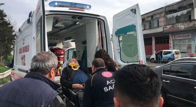 D-100de iki otomobil çarpıştı: 1 yaralı