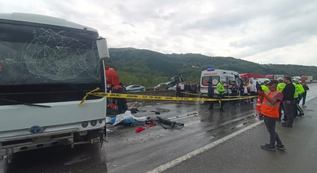 D-650de feci kaza: 2 ölü, 8 yaralı