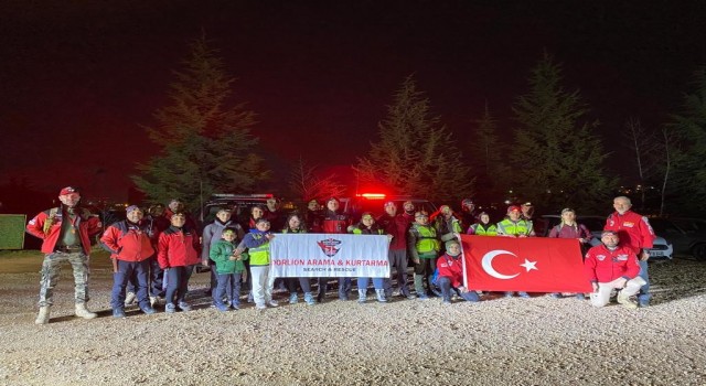 DAK ekibinden 7 kilometrelik gece yürüyüşü