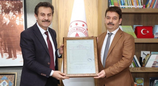 Demirağın mezuniyet cetveline ulaştı
