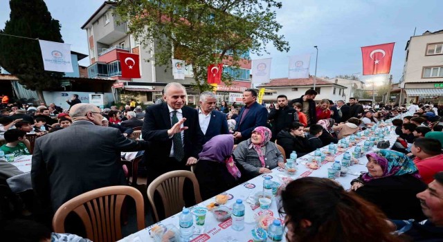 Denizli Büyükşehrin gönül sofrası Sevindikte kuruldu