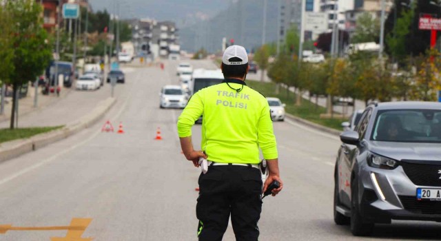 Denizlinin bayram trafiğinde akıcı yoğunluk