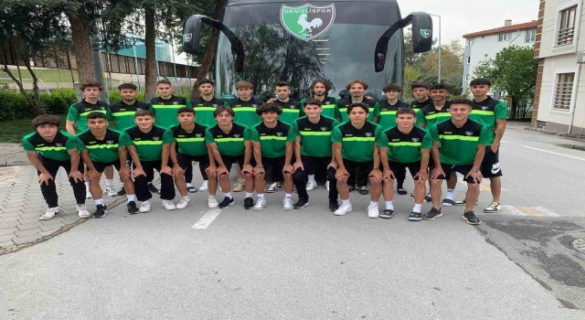Denizlisporun gençleri final bileti için yola çıktı