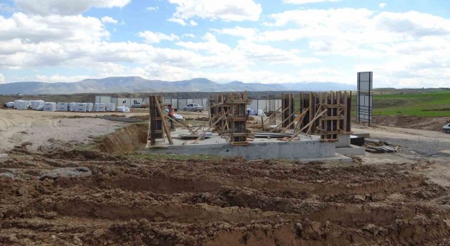 Deprem bölgesi Malatyada köy evleri yükseliyor