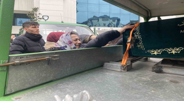 Deprem bölgesinden dönerken kazada ölen belediye çalışanları son yolculuklarına uğurlandı