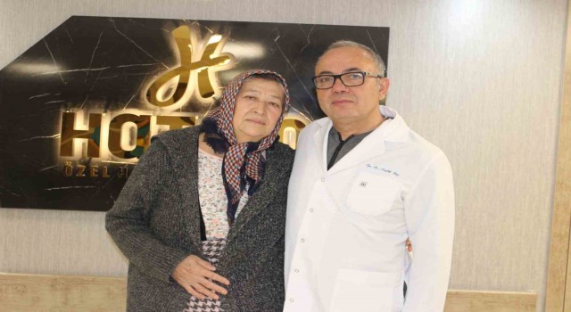 Depremde omurgası kırılan hasta sağlığına kavuştu