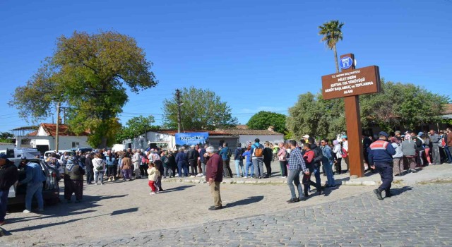 Didim Vegfestte geleneksel kutsal yol yürüyüşü gerçekleştirildi