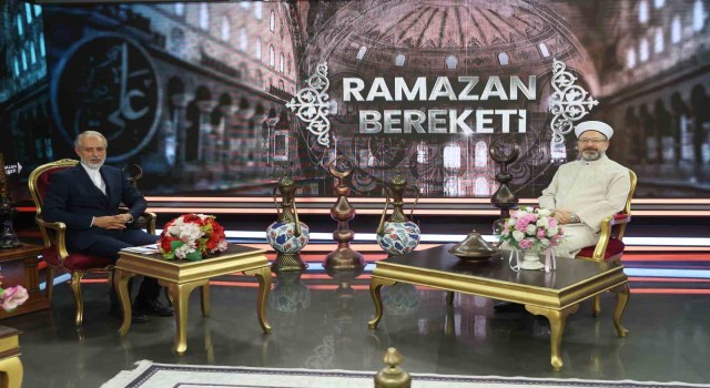 Diyanet İşleri Başkanı Erbaş: “Depremzedeler yuvalarına kavuşuncaya kadar yardımlarımız devam edecek”