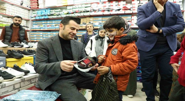 Diyarbakırda 500 yetim çocuğa bayramlık desteğinde bulunuldu