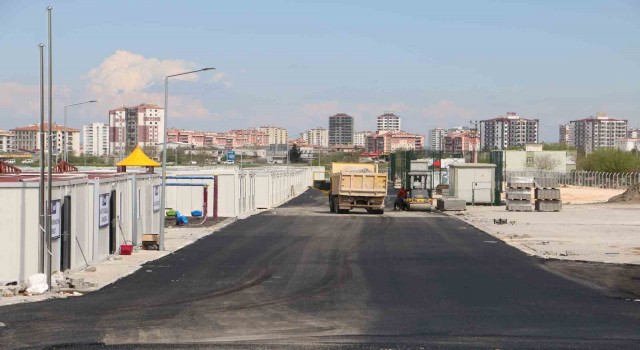 Diyarbakırda 621 aileye yuva olacak konteyner kentte çalışmalar sürüyor