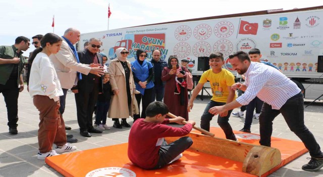 Diyarbakırda geleneksel çocuk oyunları ve bayram şenliği etkinliği