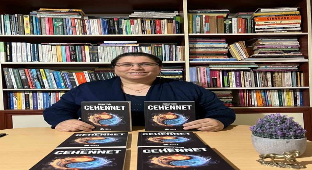 Doç. Dr. Tekin, 12nci kitabını okuyucu ile buluşturdu