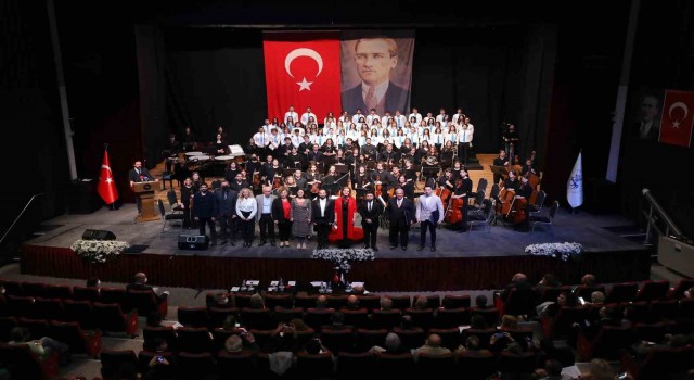 Dokuz Eylülün Kutlu Gün Marşına büyük ilgi