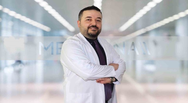 Dr. Öğretim Üyesi Öztorun : “Sıvı tüketiminin az olması böbrek taşına neden oluyor”