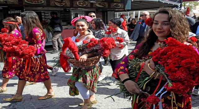 Dünya Romanlar Günü Çeşmede kutlandı