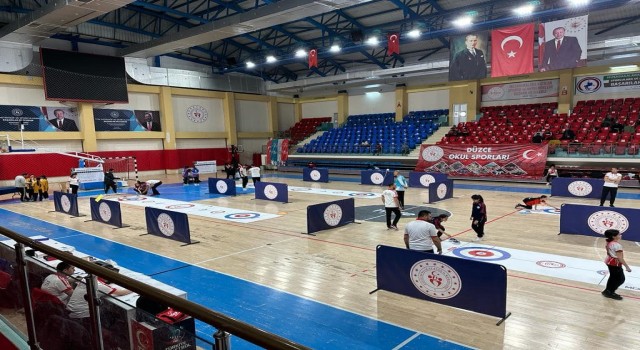 Düzcede Floor Curling müsabakaları başladı