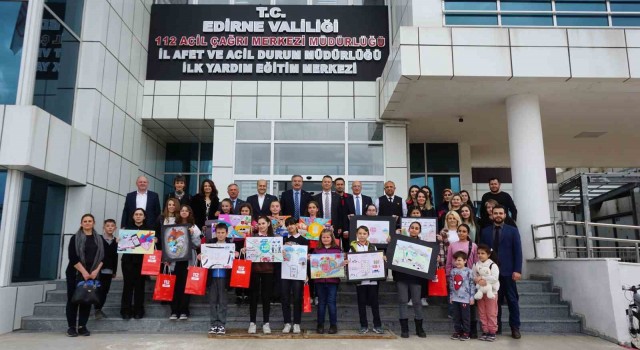 Edirnede 112nin önemini resmeden öğrenciler ödüllerine kavuştu