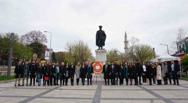 Edirnede Avukatlar Günü töreninde depremlerde hayatını kaybeden avukatlar anıldı