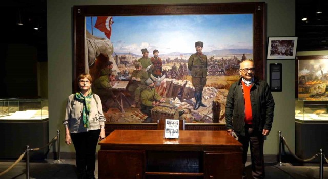 Efsane komutanın çalışma masası Panorama Müzesinde