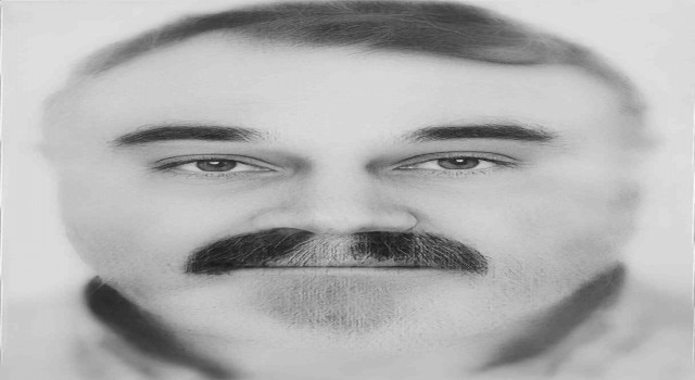 Ekmek almaya gittiği marketin önünde hayatını kaybetti