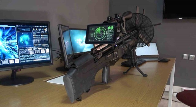 Elazığda genç girişimci dronsavar üretti