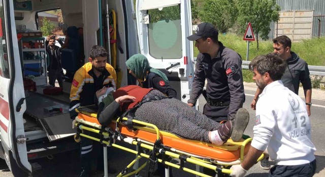 Elazığda trafik kazası: 2 yaralı