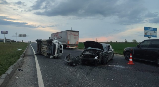 Ergenede trafik kazası: 3 yaralı