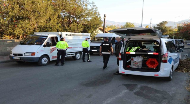 Erzincanda asayiş uygulaması gerçekleştirildi